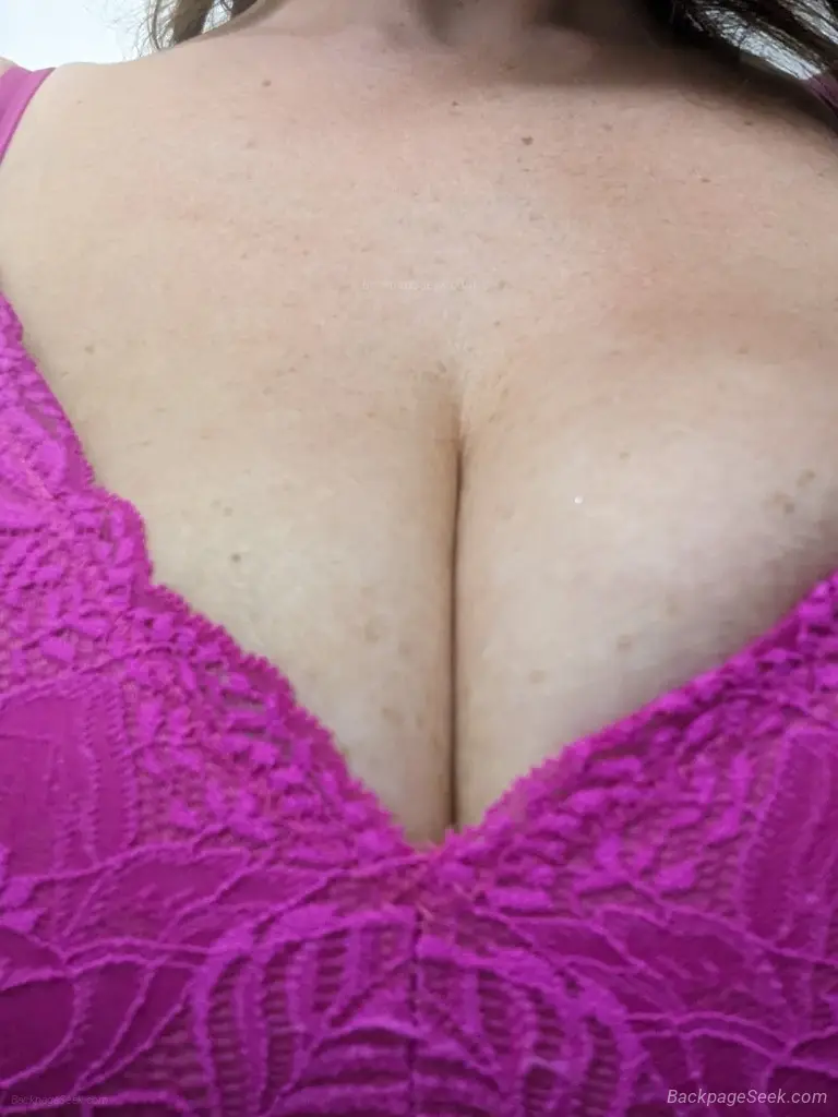 HIIT ME UP IF YOU WANT A GOOD TIME IM HORNNY NEED YOUR ND AN... in Orange County – Women Seeking Men photo 3