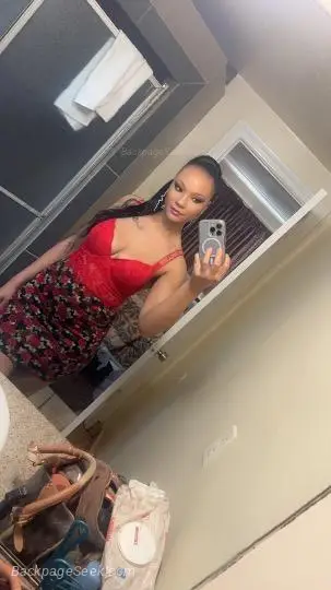 WET AND HORNY NYMPHOMANIAC READY TO FUCK MY BRAINS OUT AND S... in Orange County – Women Seeking Men photo 2