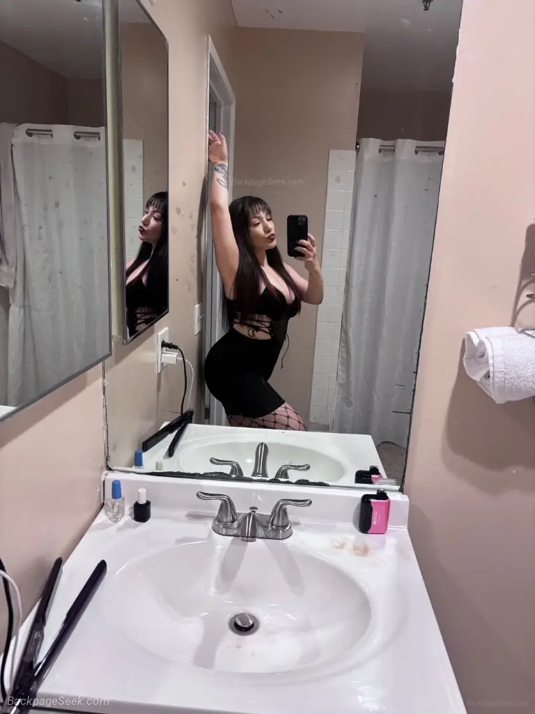 Night with a goddess in Orange County – Women Seeking Men photo 3