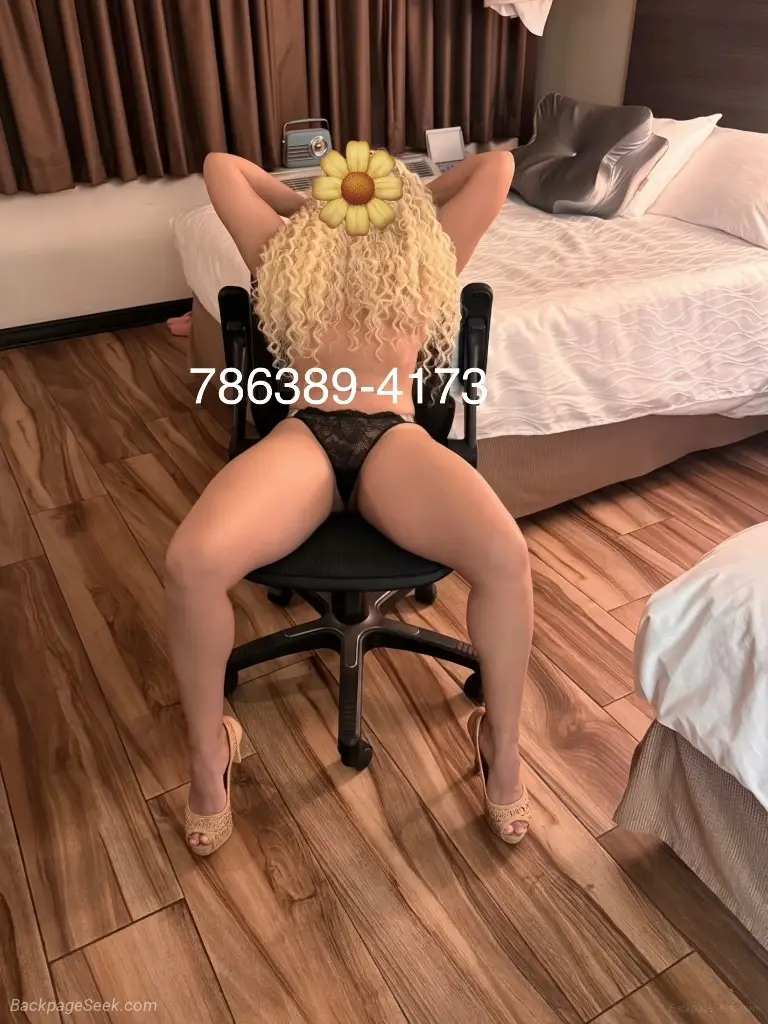 ME LLAMO MIA LATINA CALIENTE in Orange County – Women Seeking Men photo 3