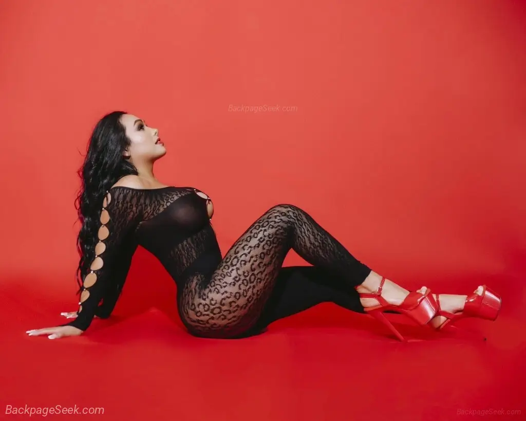I am available now in Santa Ana