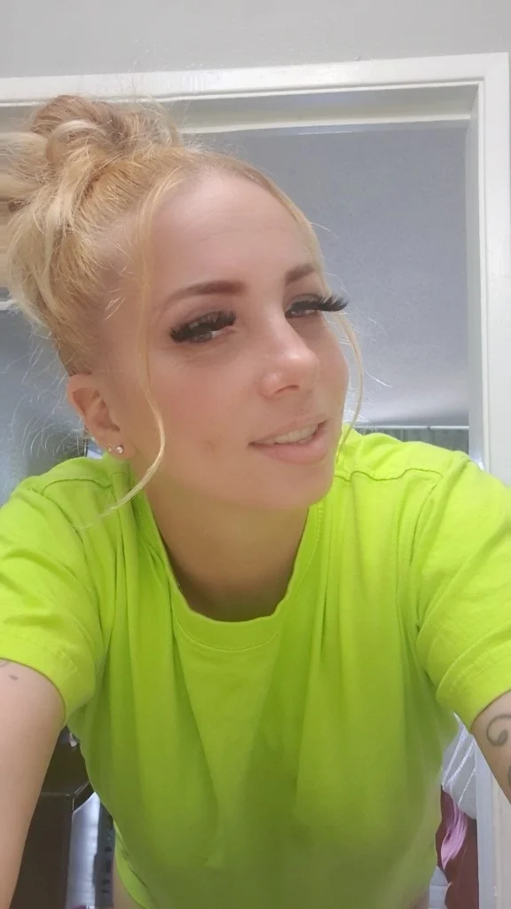 Sexy Blonde Ready to Party in Orlando – Women Seeking Men photo 4