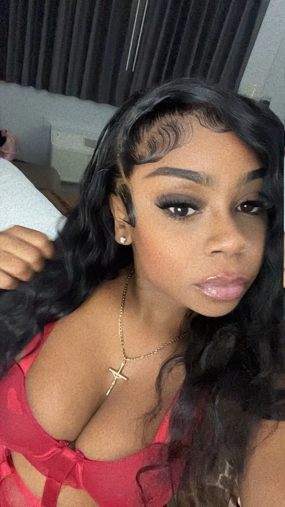 4'9 petitie 130qv 200hhr special in Orlando – Women Seeking Men photo 4