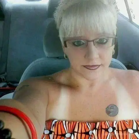 cum let me full fill all your needs i gotta great mouth in Orlando – Women Seeking Men photo 6