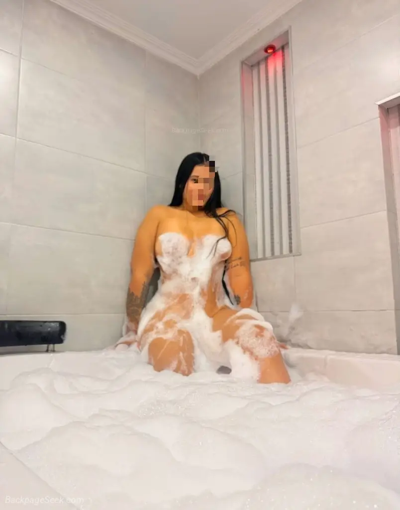 Soy una chica super cariosa y atenta latina dispuesta a comp... in Orlando – Women Seeking Men photo 3
