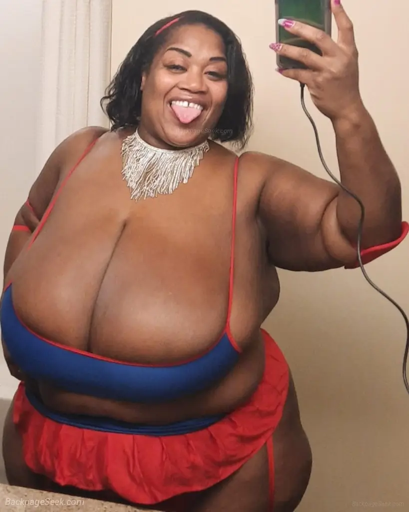 YOUR FAVORITE BBW KERRY BACJ IN TOWN Big Booty Bombshell BBW Cum