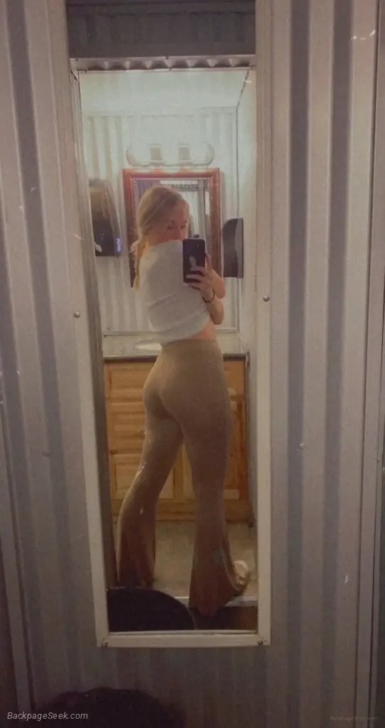 Fresh and Clean Wet Tight Sexy pussy I Suck lt Nice And Deep... in Orlando – Women Seeking Men photo 6
