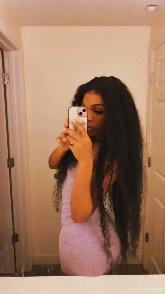 if it aint about the moneyyy in Orlando – Women Seeking Men photo 2