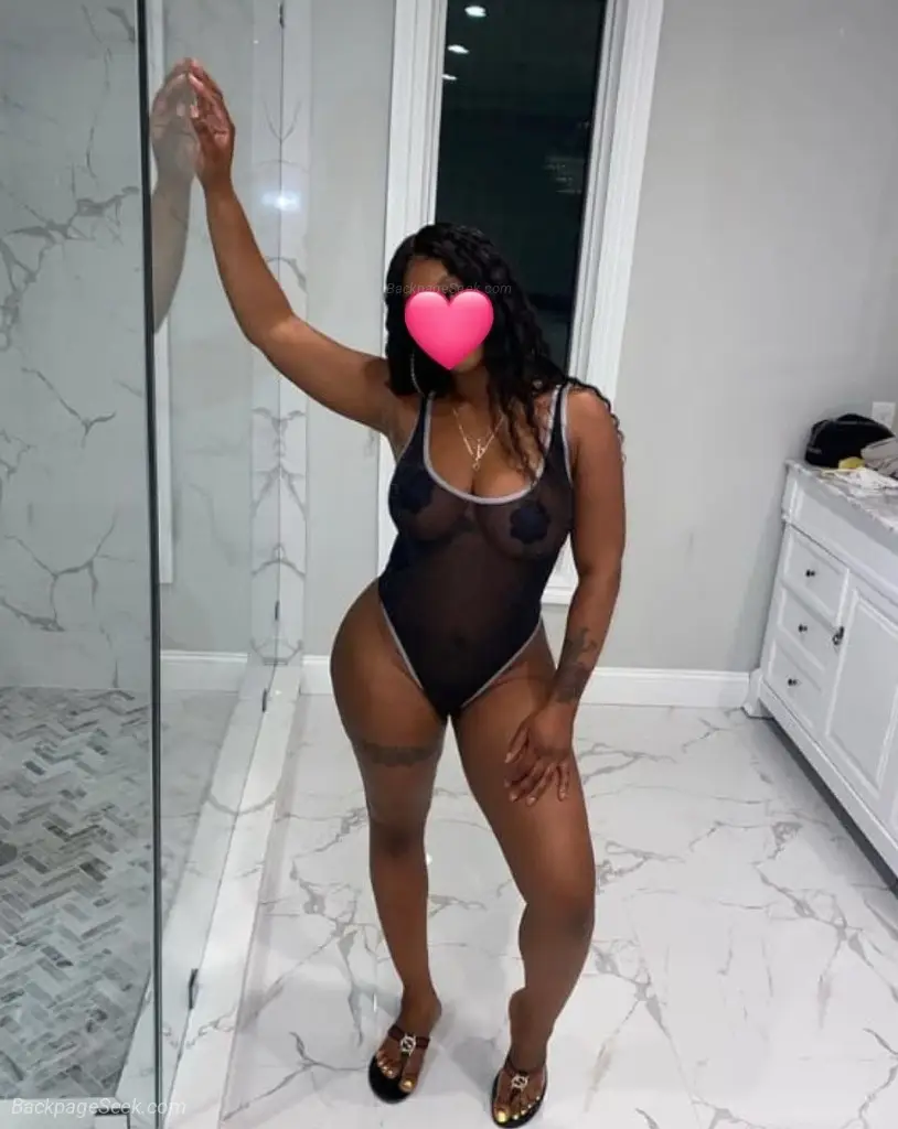 Sweet sexy and a little dangerous would you like to try it W... in Orlando – Women Seeking Men photo 2