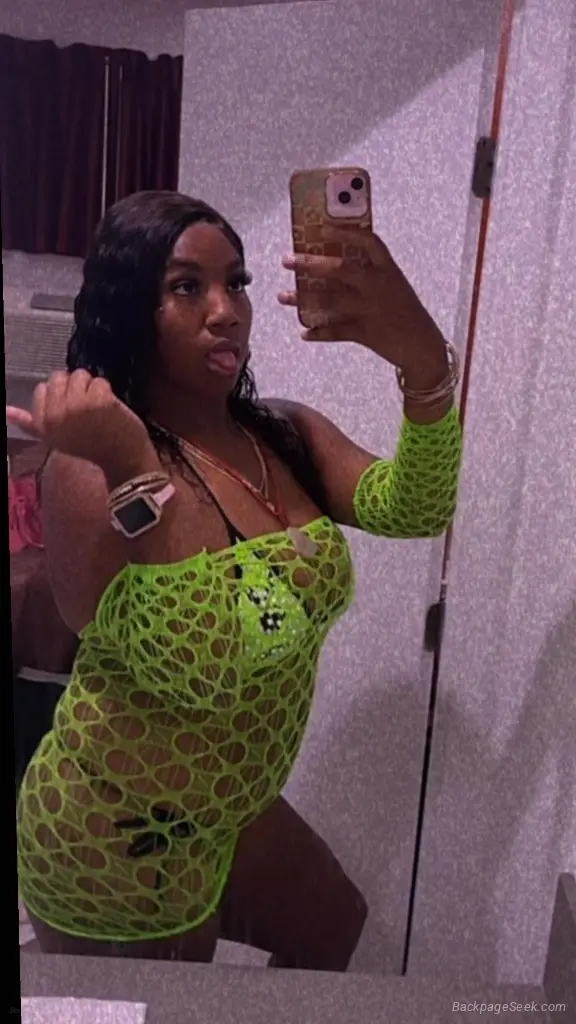 Ask About 2Girl Special CUM INTO MY CREAMY WET CASTLE AND ME... in Palm Springs – Women Seeking Men photo 2