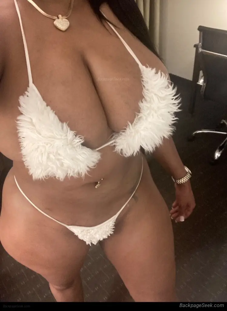 ALL Natural HOTTIE w the Banging Body in Palm Springs – Women Seeking Men photo 2