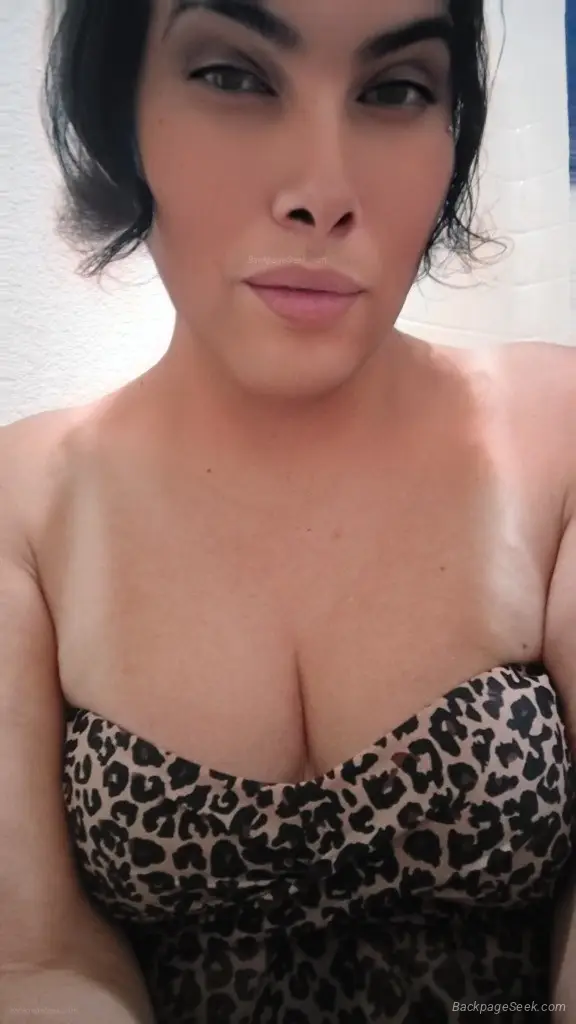 If your wife or girlfriend isn't giving you the attention in Palm Springs – Women Seeking Men photo 4