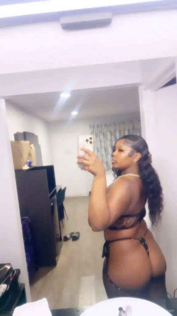 Thick Sexy Upscale mamii INCALL available Now in Palm Springs – Women Seeking Men photo 2