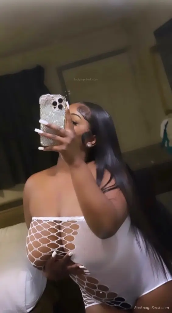 Thick Sexy Upscale mamii INCALL available Now in Palm Springs – Women Seeking Men photo 3