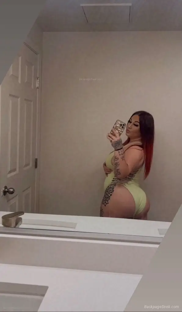 Red head Latina Bombshell Available Now in Palm Springs – Women Seeking Men photo 5