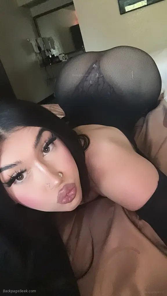 THE OFFICIAL Throat Queen MamaZota Ready to fuck now Curvy Ass