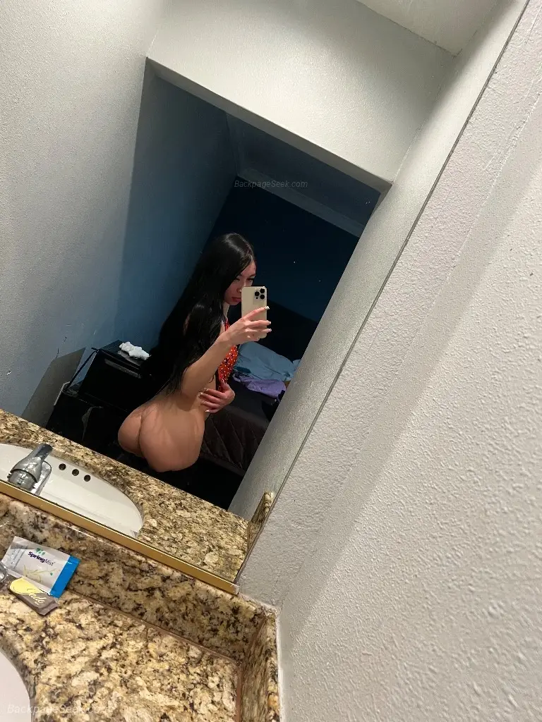 cum spend time with a latina mami in Palm Springs – Women Seeking Men photo 6