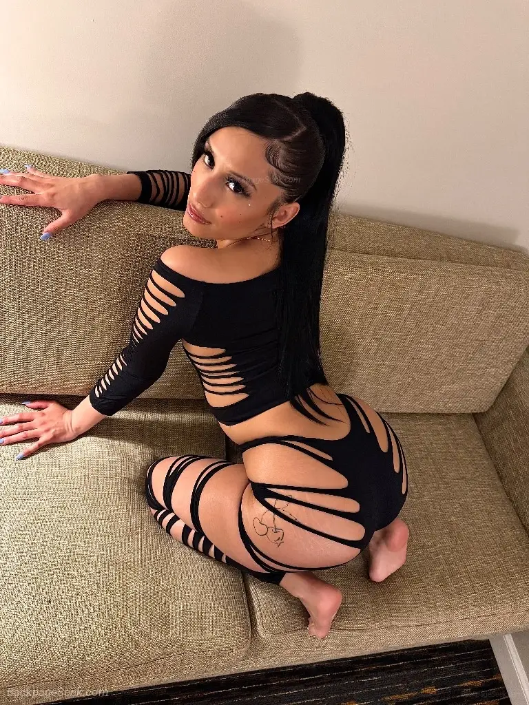 FREAKY CREAMY PETITE MEXICAN in Palm Springs – Women Seeking Men photo 3