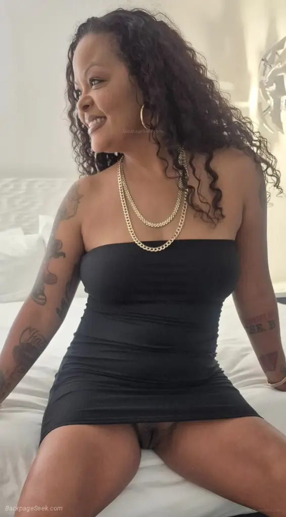 i suck dick sloppy and i take my time making you bust dhs ca... in Palm Springs – Women Seeking Men photo 4