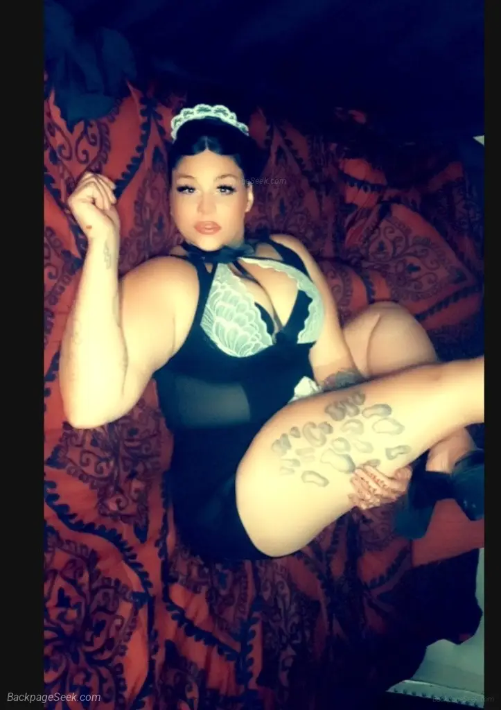 Busty Babe 3 Better Than The Best All The Rest in Palm Springs – Women Seeking Men photo 3