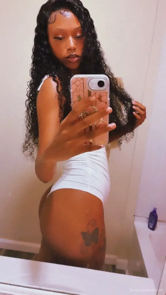 hey baby lets meet up in Palm Springs – Women Seeking Men photo 3