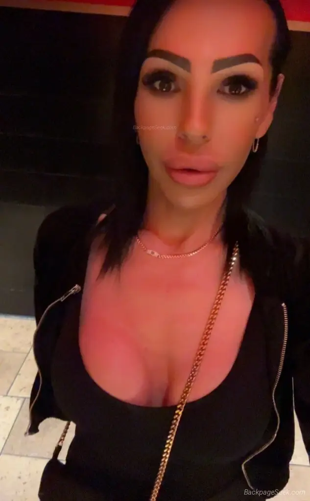 Sweet fun and sexy latina in Palm Springs – Women Seeking Men photo 2