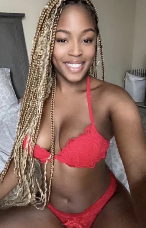 EXOTIC EBONY SQUIRTER VISITING