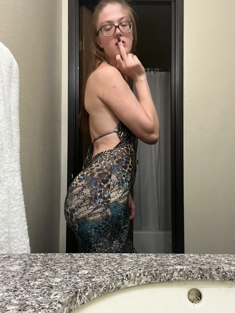 Your favorite thicc country MILF