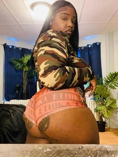 OUTCALLS INCALLS Trinidadian Queen hope you like a creamer a... in Philadelphia – Women Seeking Men photo 4