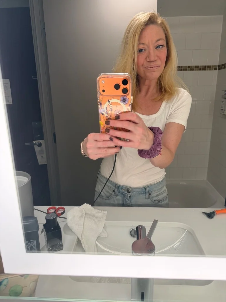 Happy Weekend lets have some adult fun MILF looking to make... in Philadelphia – Women Seeking Men photo 4