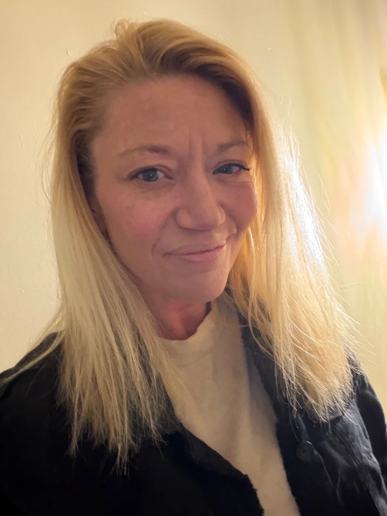 Happy Weekend lets have some adult fun MILF looking to make... in Philadelphia – Women Seeking Men photo 6
