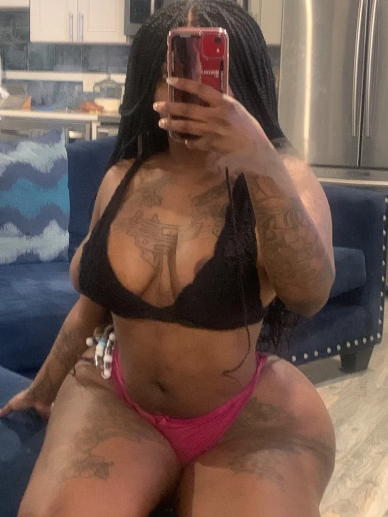 Body Sexy and Pussy Pink, Daddy U Wanna Take A Peek SERIOUS INQUIRIES ONLY