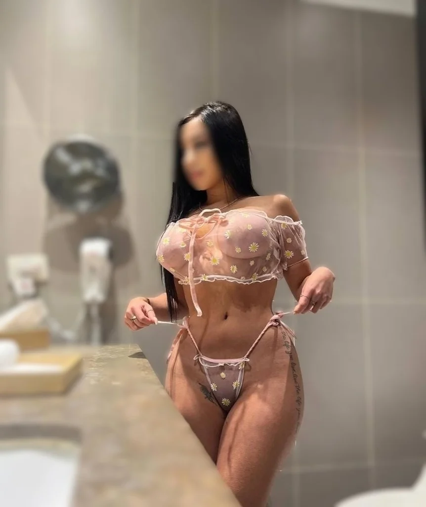 Hi im valentina Colombian available this weekend in Philadelphia – Women Seeking Men photo 3