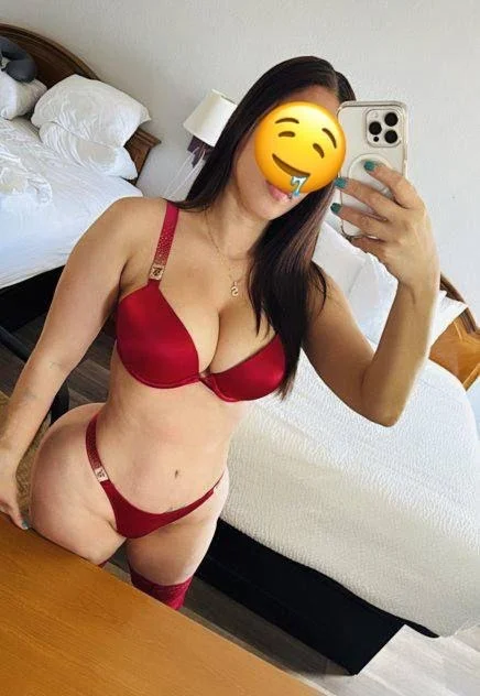Hi daddy, I'm back in town to give you a relaxing massage with a happy