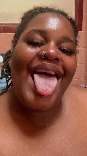 Yummee Gummee in Philadelphia – Women Seeking Men photo 3
