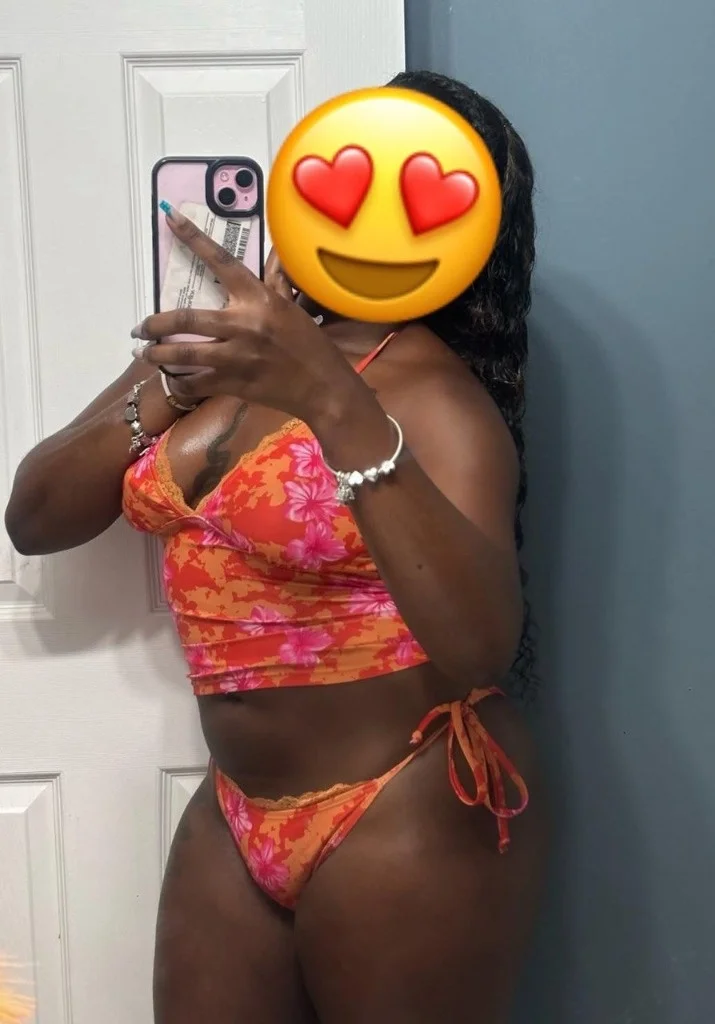hot and sexy I'm a beautiful complacent girl
