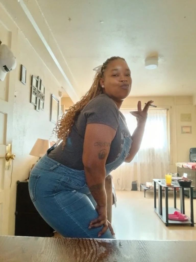 No RAW No Raw No RawHey fellas come have fun with Starr SS10... in Philadelphia – Women Seeking Men photo 3