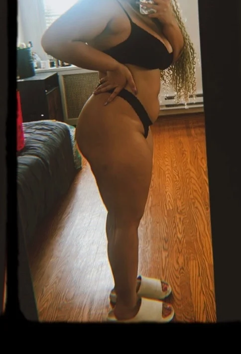 SEXY TIGHT PUSSY SOFT MIXED BABE 5'3 EXPERIENCE CURATOR WEST... in Philadelphia – Women Seeking Men photo 4