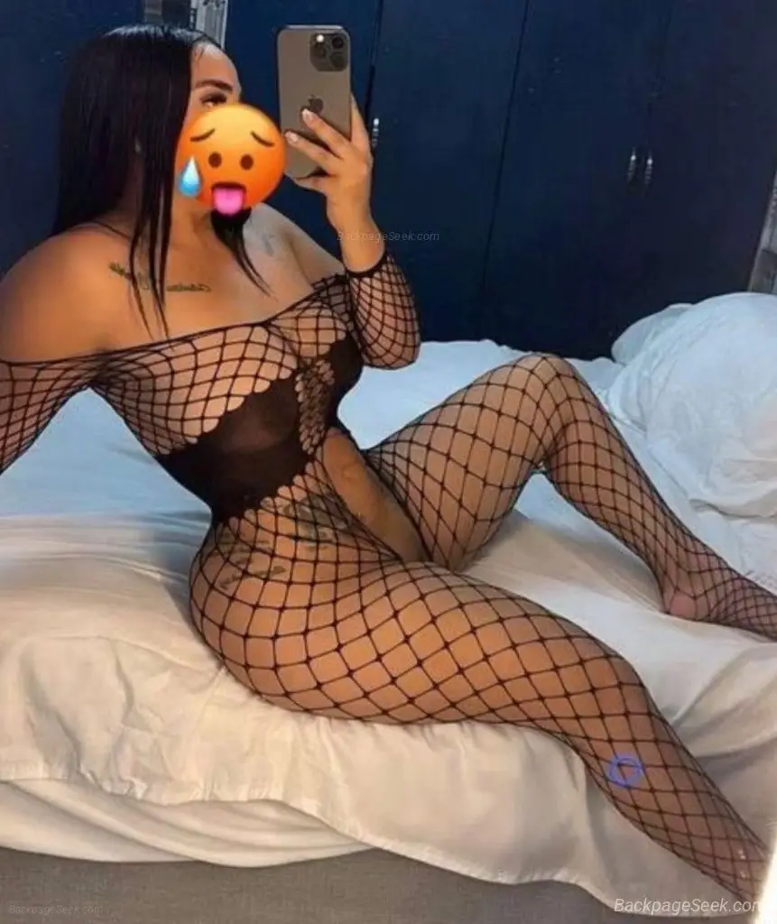 hola papi soy nueva aqui y estoy disponible ahora para ir a donde
