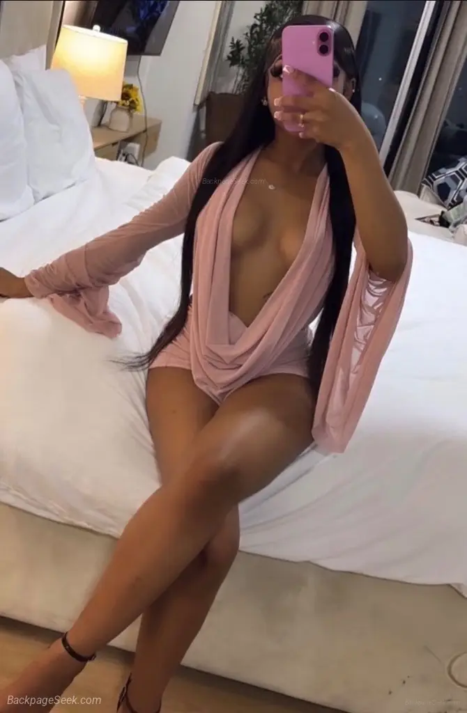 wet juicy pussy in Philadelphia – Women Seeking Men photo 2