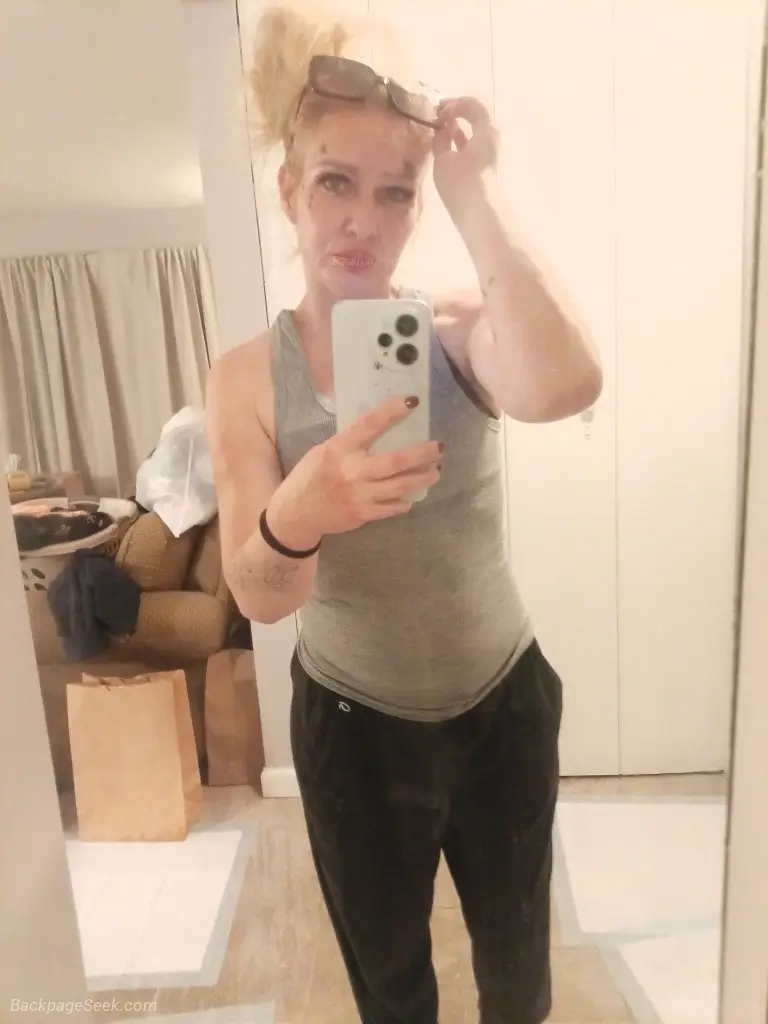 Horny and Hot Ready for YOU in Philadelphia – Women Seeking Men photo 4