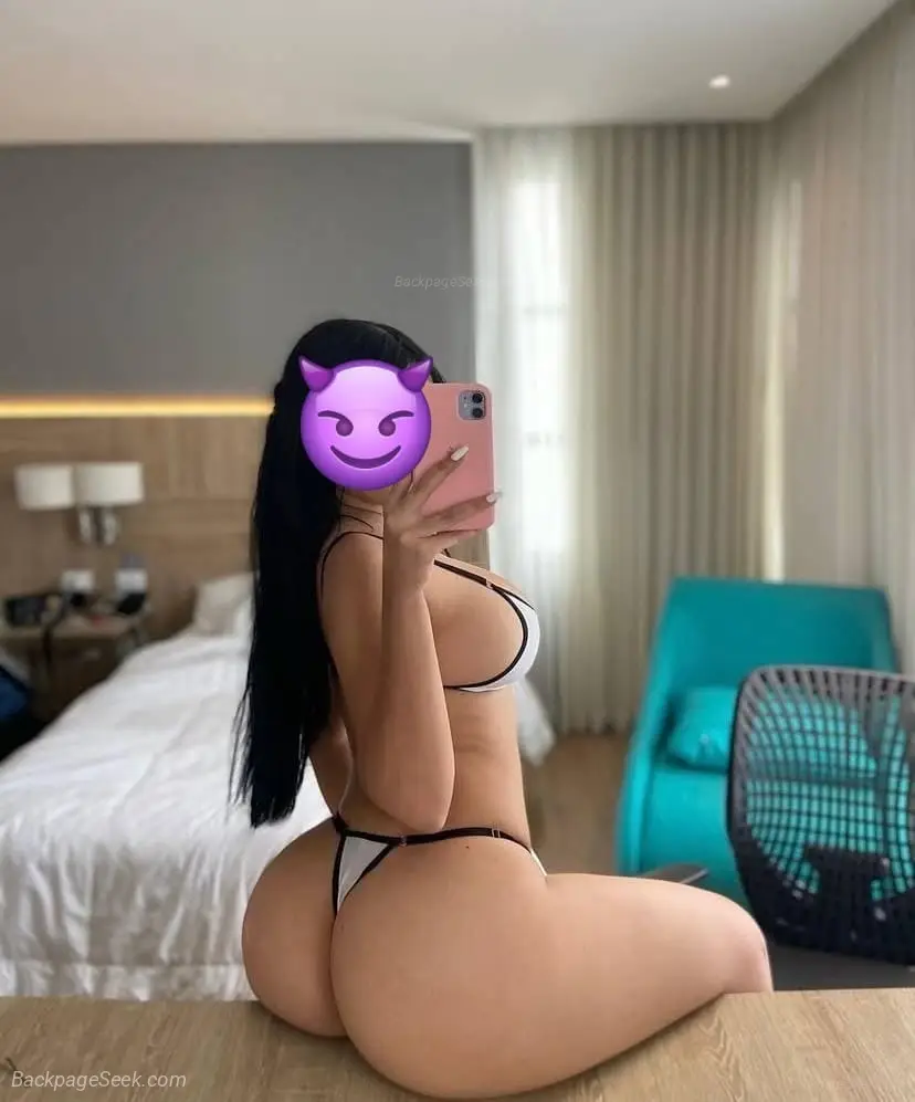 I'm not common not cClass I am that expensive taste that is... in Philadelphia – Women Seeking Men photo 2