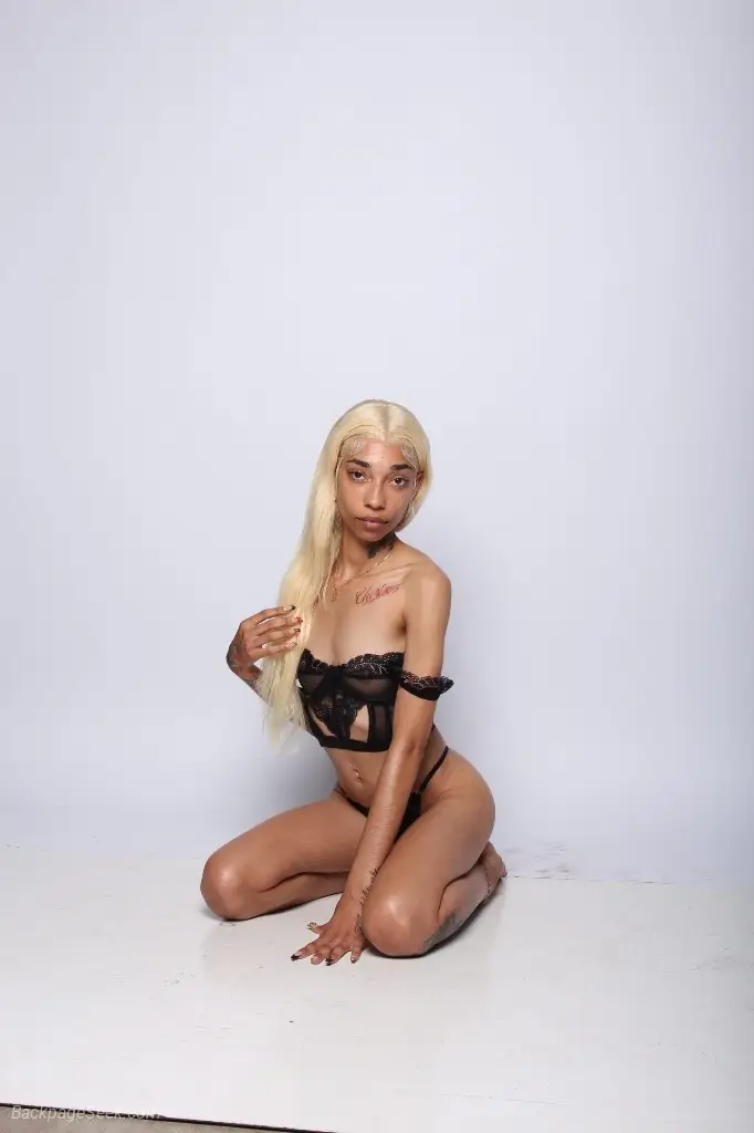 Petite Mixed Latina Throat Goat REAL PICS