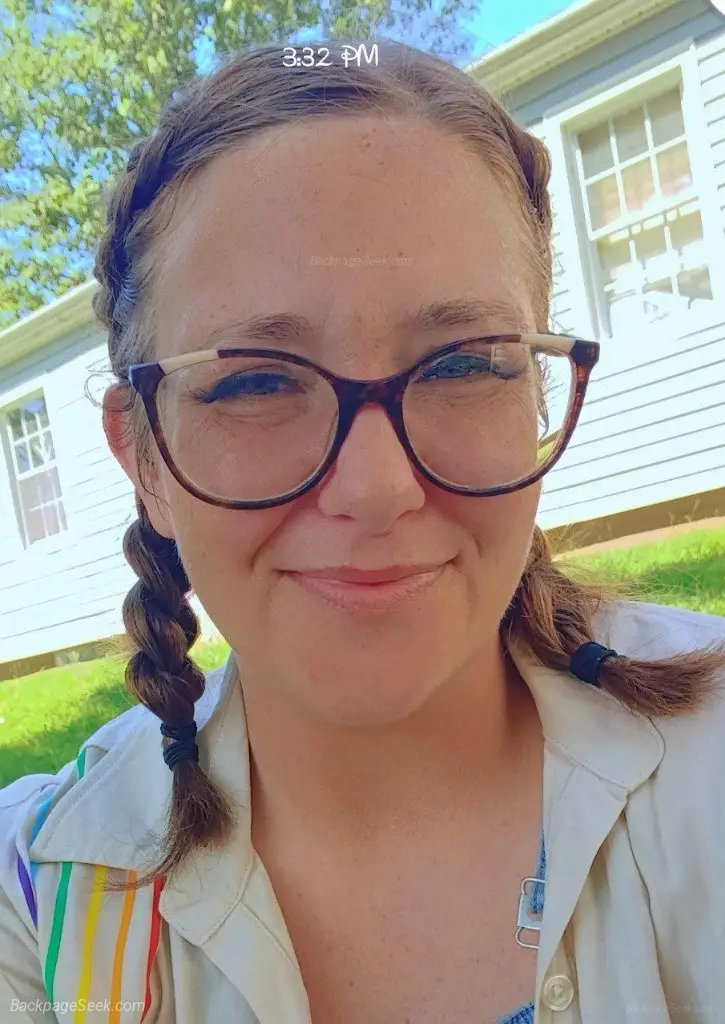 Hello daddy I am a age 28 white girl I am very hot and I lik... in Philadelphia – Women Seeking Men photo 2