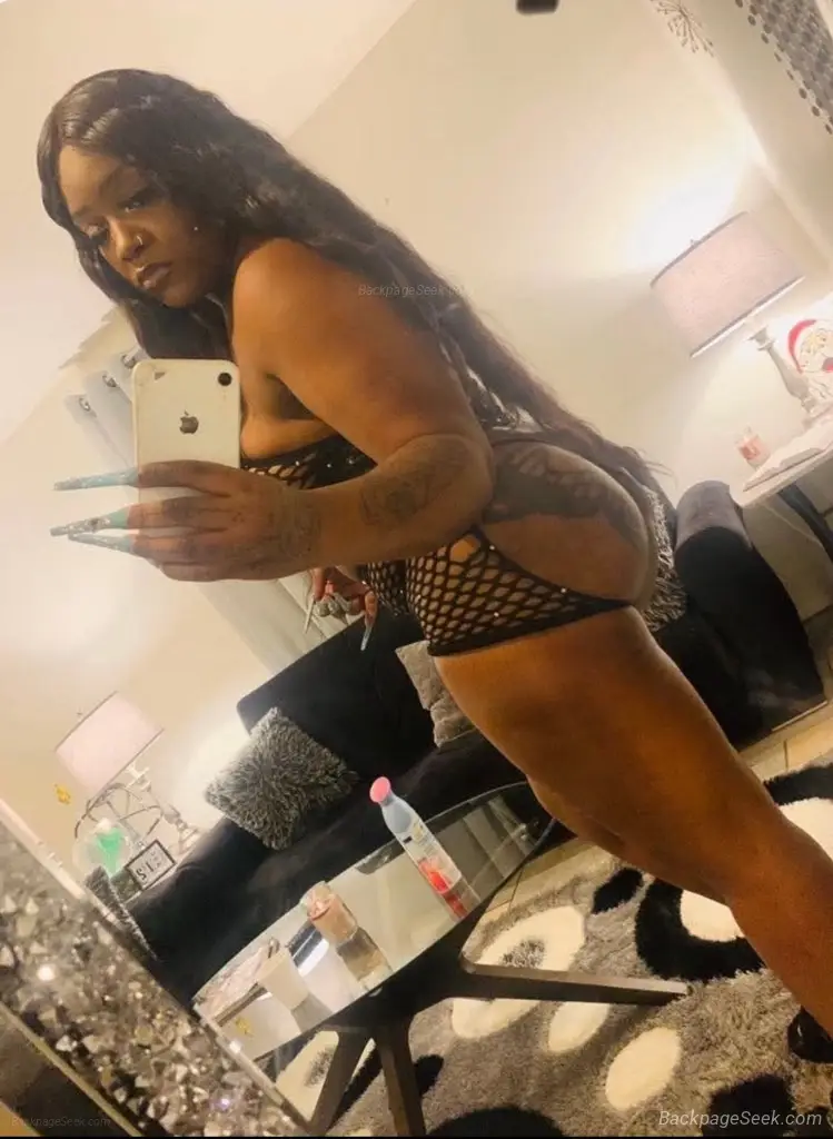 OUTCALLSINCALLS Trinidadian Queen hope you like a creamer an... in Philadelphia – Women Seeking Men photo 4