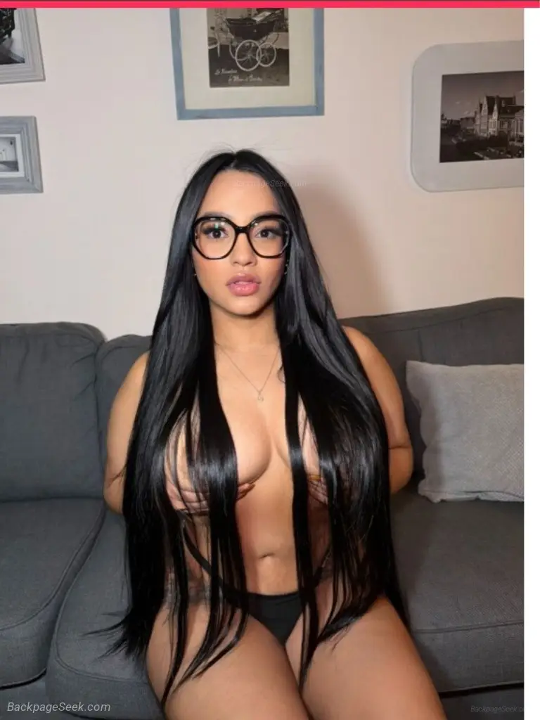 Soy Yuli tengo 25 aito Y Soy Una venezolana Preciosa Y Muy A... in Philadelphia – Women Seeking Men photo 3