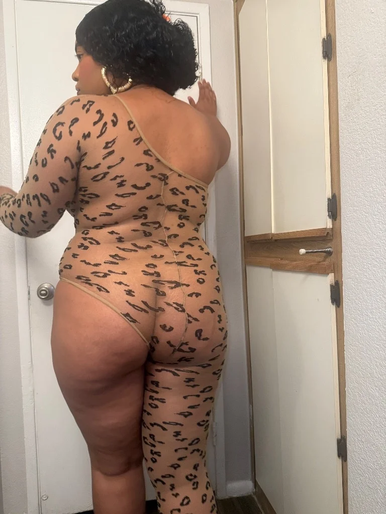$100 HR INCALL ONLY SPECIALS FROM 3am to 6am ONLY CALL ME NOW 9