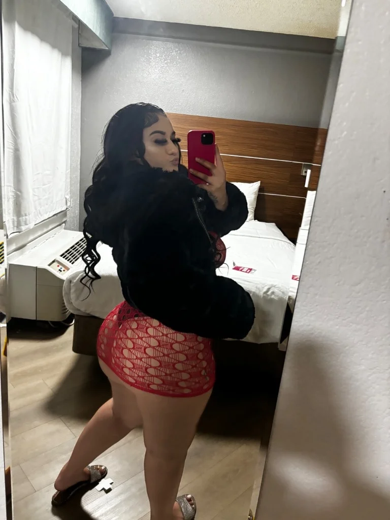 LATINA MAMACITA in Phoenix – Women Seeking Men photo 3