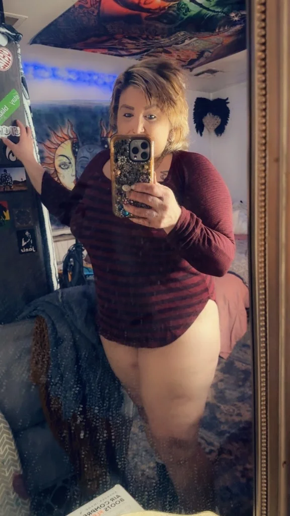 Im Available Right Now With Specals But Specals Are Only in Phoenix – Women Seeking Men photo 4