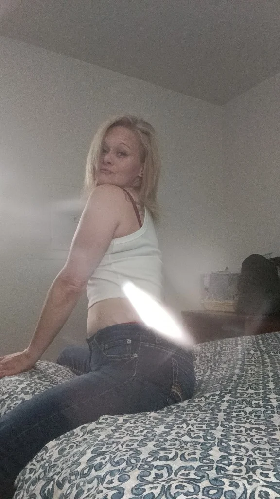 An orgasm a day keeps the worries away in Phoenix – Women Seeking Men photo 4